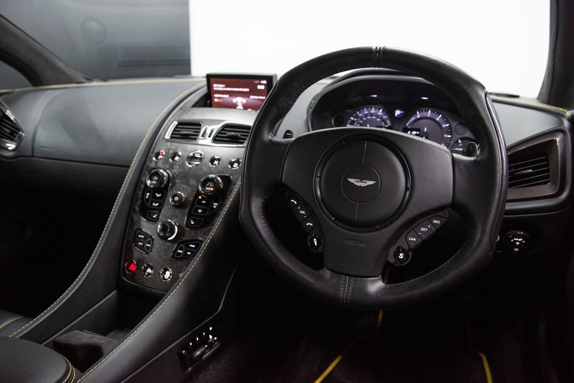 USED 2017 17 ASTON MARTIN VANQUISH 5.9 V12 S 