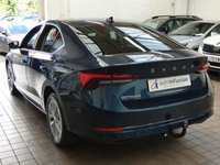 USED 2020 70 SKODA OCTAVIA 2.0 SE L FIRST EDITION TDI DSG 5d 148 BHP SAT NAV HEATED PART LEATHER REAR VIEW CAMERA CRUISE CONTROL PARKING SENSORS 1 OWNER EXCELLENT SERVICE HISTORY