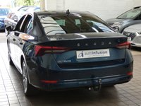 USED 2020 70 SKODA OCTAVIA 2.0 SE L FIRST EDITION TDI DSG 5d 148 BHP SAT NAV HEATED PART LEATHER REAR VIEW CAMERA CRUISE CONTROL PARKING SENSORS 1 OWNER EXCELLENT SERVICE HISTORY