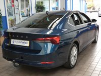USED 2020 70 SKODA OCTAVIA 2.0 SE L FIRST EDITION TDI DSG 5d 148 BHP SAT NAV HEATED PART LEATHER REAR VIEW CAMERA CRUISE CONTROL PARKING SENSORS 1 OWNER EXCELLENT SERVICE HISTORY