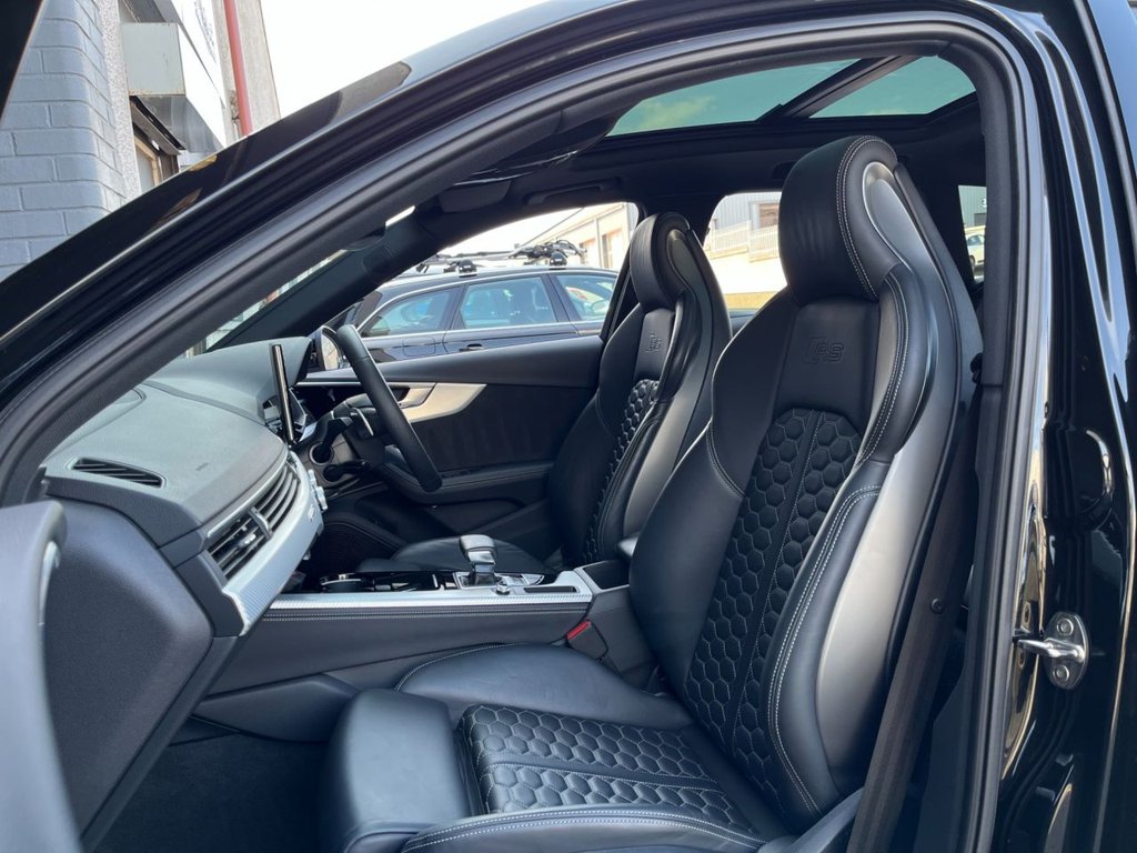USED 2021 21 AUDI A4 2.9 RS 4 TFSI QUATTRO 5d 444 BHP 