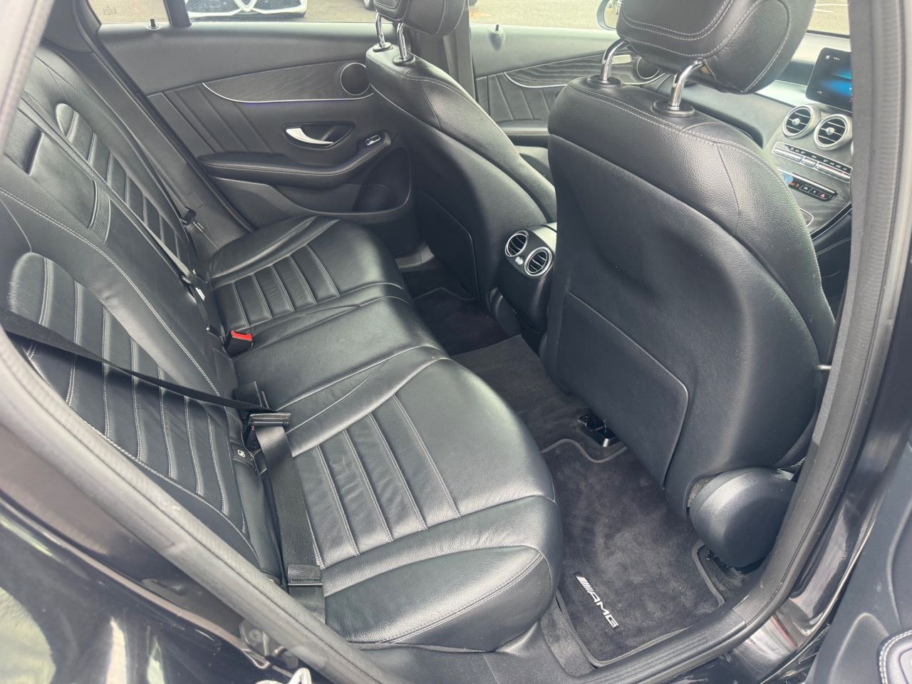 2020 MERCEDES GLC-CLASS 2.0 GLC 300 D 4MATIC AMG LINE PREMIUM 5d 242 BHP - vehicle photo 11 for sale on PureCar