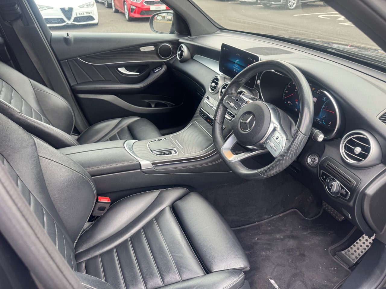 2020 MERCEDES GLC-CLASS 2.0 GLC 300 D 4MATIC AMG LINE PREMIUM 5d 242 BHP - vehicle photo 12 for sale on PureCar