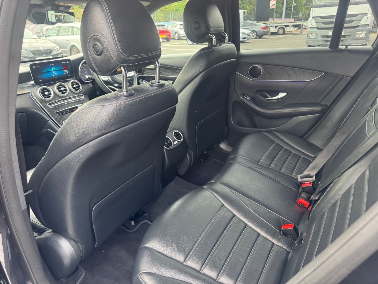 2020 MERCEDES GLC-CLASS 2.0 GLC 300 D 4MATIC AMG LINE PREMIUM 5d 242 BHP - vehicle photo 14 for sale on PureCar