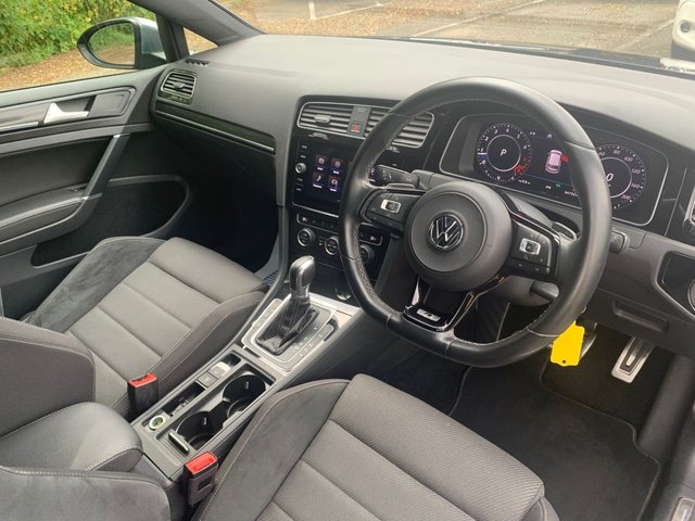 View our VOLKSWAGEN GOLF