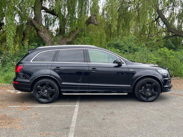 View our AUDI Q7