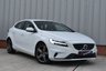 USED 2018 18 VOLVO V40 2.0 T2 R-DESIGN NAV PLUS 5d 121 BHP 