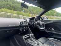 USED 2016 S AUDI R8 5.2 V10 PLUS QUATTRO 2d 602 BHP 
