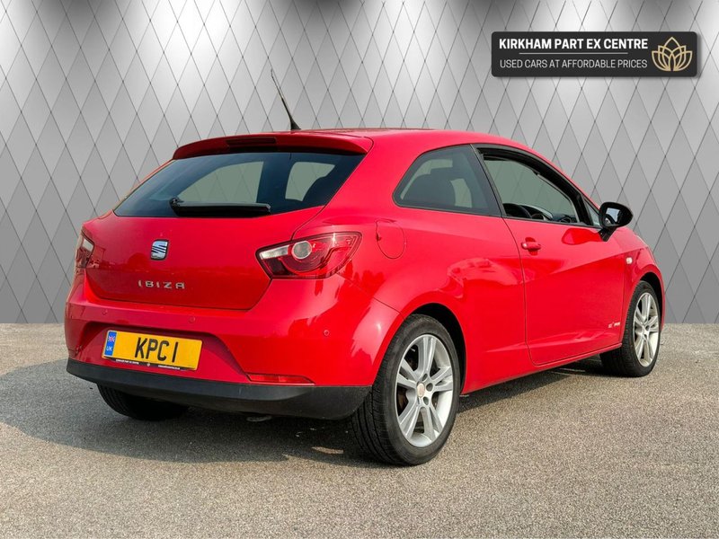 2011 SEAT Ibiza in red — photo 10 of 23