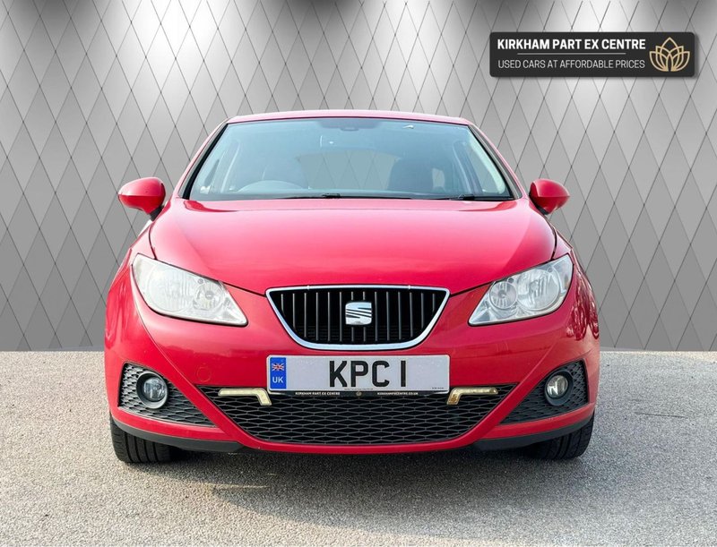 2011 SEAT Ibiza in red — photo 3 of 23