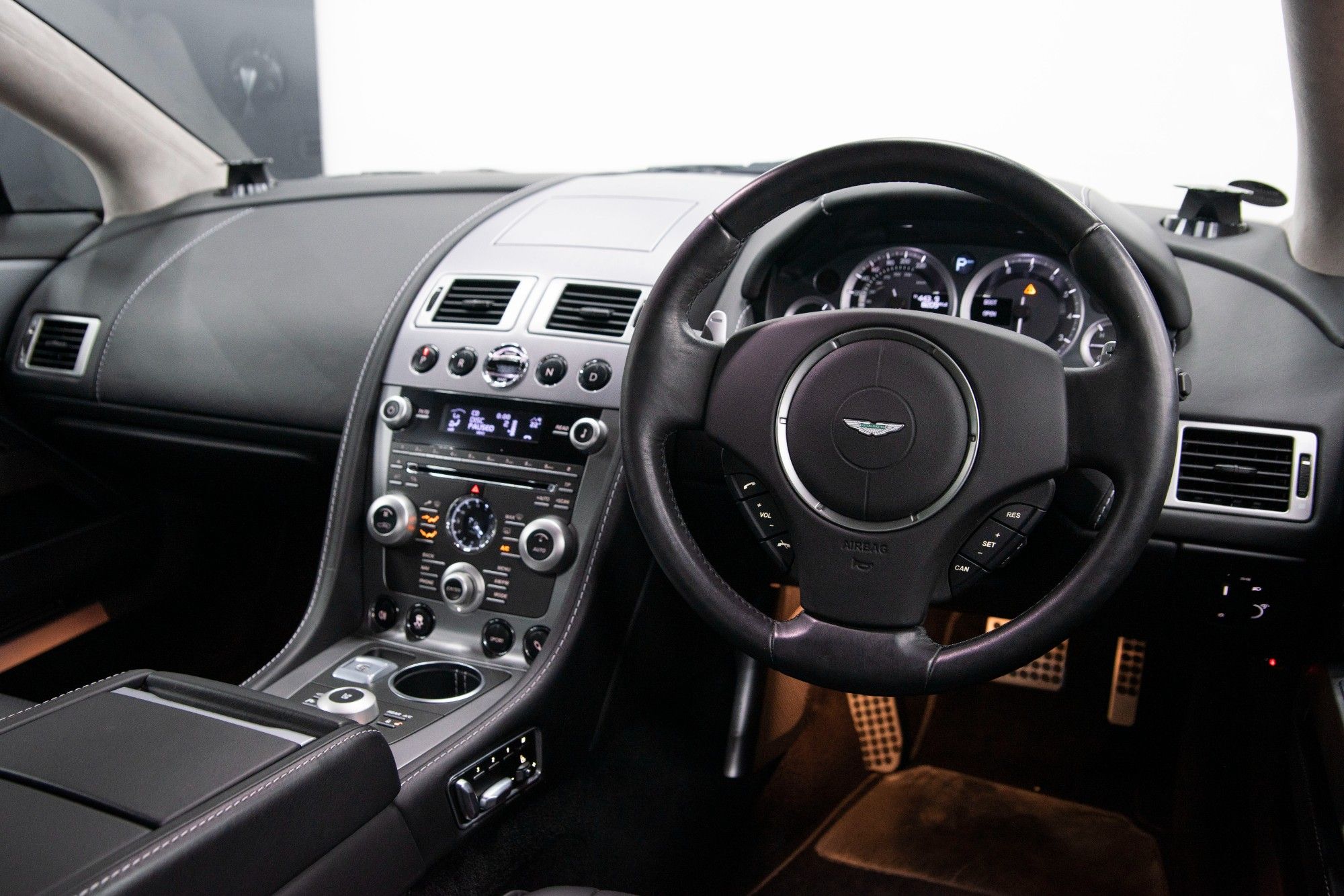 USED 2012 12 ASTON MARTIN RAPIDE 5.9 V12 