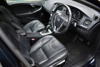 USED 2016 16 VOLVO V40 D2 SE LUX NAV AUTO 5 DOOR 120 BHP Sat Nav / Heated Seats / DAB