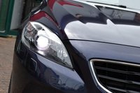USED 2016 16 VOLVO V40 D2 SE LUX NAV AUTO 5 DOOR 120 BHP Sat Nav / Heated Seats / DAB