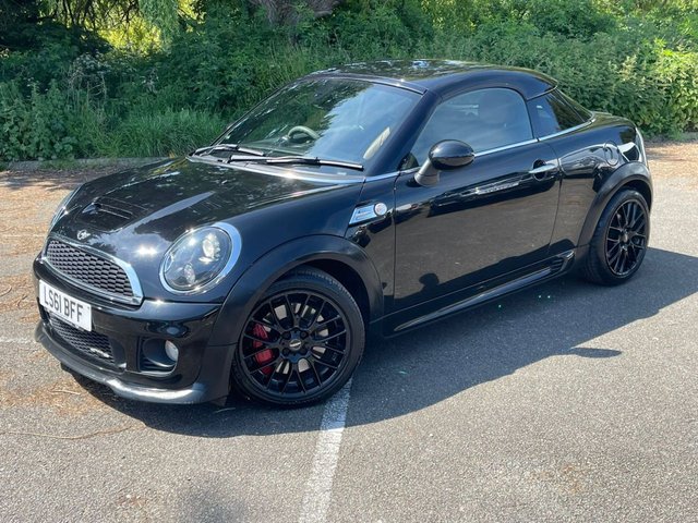 View our MINI COUPE