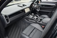 USED 2021 71 PORSCHE CAYENNE 3.0 V6 TIPTRONIC 5d 336 BHP PAN ROOF / BOSE / SPORTS SEATS