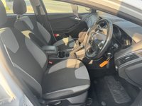 USED 2011 11 FORD FOCUS 1.6 ZETEC 5d 104 BHP FRESH MOT, JUST BEEN SERVICED!