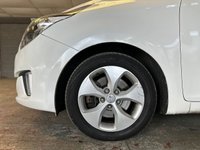 USED 2014 14 KIA CARENS 1.7 2 CRDI 5d 134 BHP LOW RATE FINANCE AVAILABLE +  FREE12 MONTH RAC MEMBERSHIP + RAC WARRANTY INCLUDED