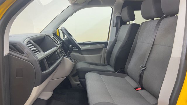 2016 VOLKSWAGEN TRANSPORTER - Photo 11