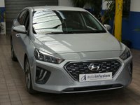 USED 2020 69 HYUNDAI IONIQ 1.6 PREMIUM SE MHEV 5d 140 BHP SAT NAV LEATHER HEATED SEATS STEERING WHEEL REAR VIEW CAMERA 1 OWNER EXCELLENT SERVICE HISTORY HYUNDAI WARRANTY TILL FEB 2025