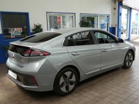 USED 2020 69 HYUNDAI IONIQ 1.6 PREMIUM SE MHEV 5d 140 BHP SAT NAV LEATHER HEATED SEATS STEERING WHEEL REAR VIEW CAMERA 1 OWNER EXCELLENT SERVICE HISTORY HYUNDAI WARRANTY TILL FEB 2025
