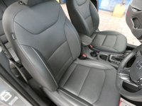 USED 2020 69 HYUNDAI IONIQ 1.6 PREMIUM SE MHEV 5d 140 BHP SAT NAV LEATHER HEATED SEATS STEERING WHEEL REAR VIEW CAMERA 1 OWNER EXCELLENT SERVICE HISTORY HYUNDAI WARRANTY TILL FEB 2025