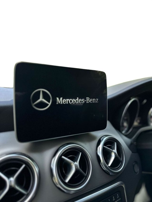 2019 Mercedes-Benz GLA-CLASS - Photo 3