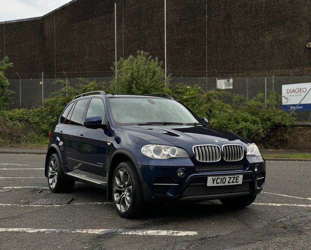 View our BMW X5 3.0 XDRIVE40D SE 5d 302 BHP