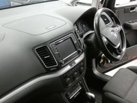 USED 2020 70 VOLKSWAGEN SHARAN 1.4 SE NAVIGATION TSI DSG 5d 148 BHP 7 SEAT SAT NAV CRUISE CONTROL PARKING SENSORS 1 OWNER SERVICE HISTORY 6 MONTHS GOLD WARRANTY