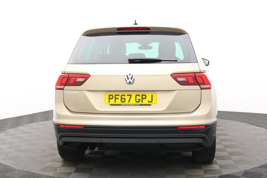 USED 2018 67 VOLKSWAGEN TIGUAN 2.0 SE NAV TDI BMT 5d 148 BHP Sat Nav Apple Car Play
