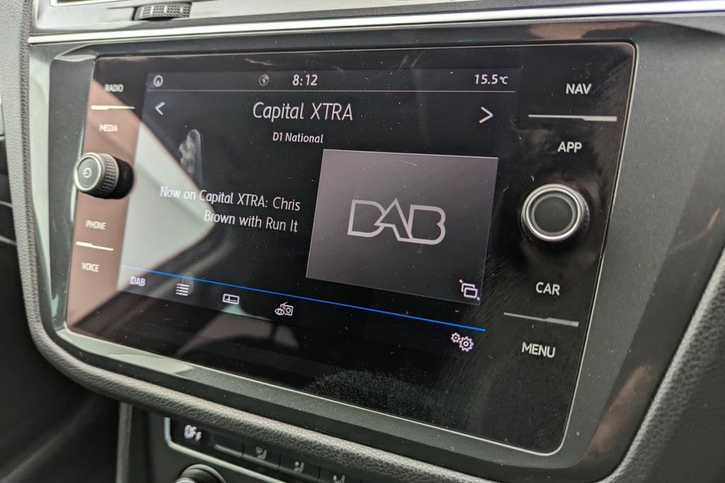 USED 2018 67 VOLKSWAGEN TIGUAN 2.0 SE NAV TDI BMT 5d 148 BHP Sat Nav Apple Car Play