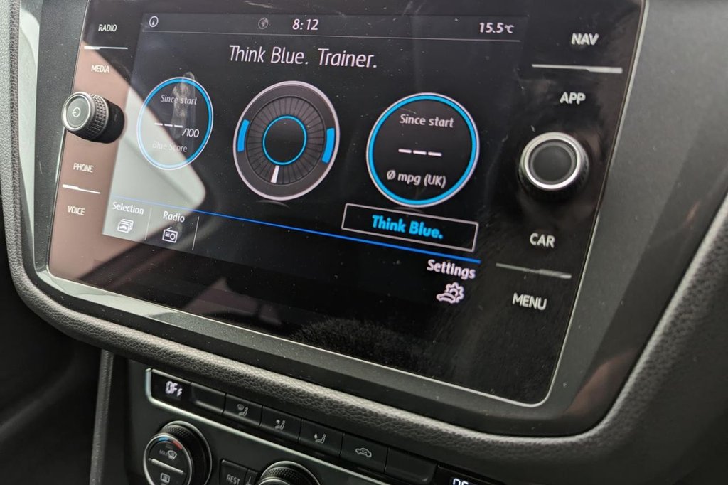 USED 2018 67 VOLKSWAGEN TIGUAN 2.0 SE NAV TDI BMT 5d 148 BHP Sat Nav Apple Car Play