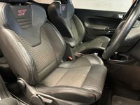 USED 2017 17 FORD FIESTA 1.6 EcoBoost ST-200 3dr LOW RATE FINANCE AVAILABLE + FREE12 MONTH RAC MEMBERSHIP + RAC PLATINUM WARRANTY INCLUDED