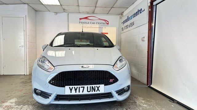 2017 FORD FIESTA - Photo 3