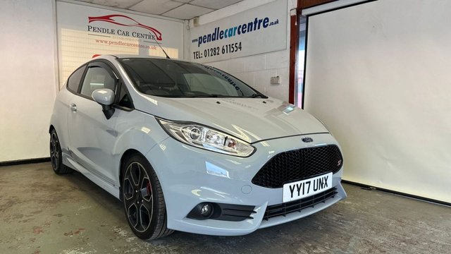 2017 FORD FIESTA - Photo 4