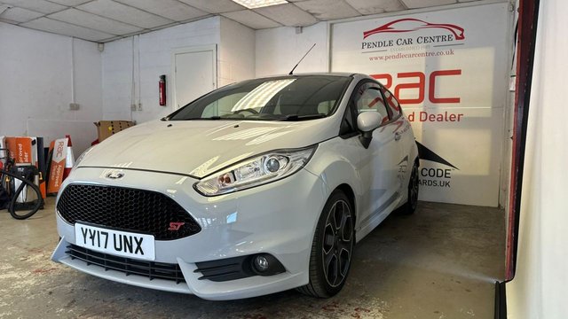 2017 FORD FIESTA - Photo 12