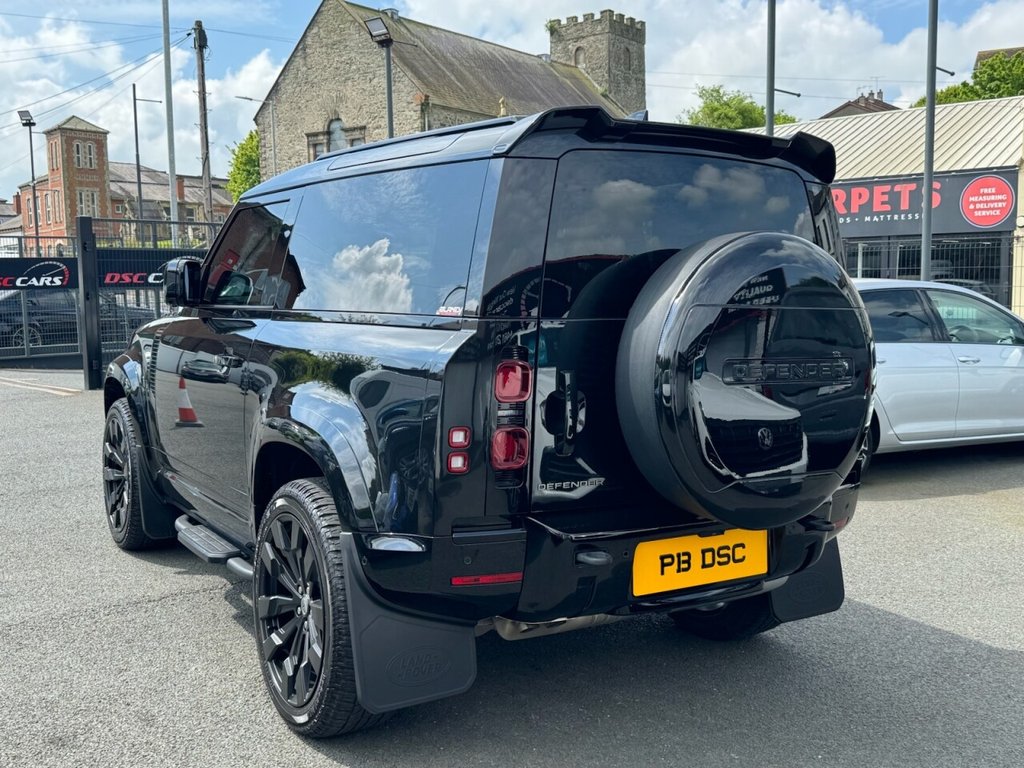 USED 2023 P LAND ROVER DEFENDER 3.0 X-DYNAMIC HSE 3d 246 BHP FULL BODYKIT FITTED