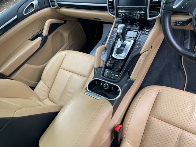 View our PORSCHE CAYENNE