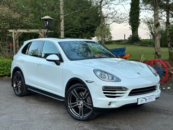 2013 PORSCHE CAYENNE DIESEL ESTATE