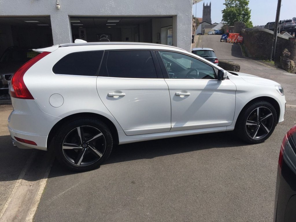 USED 2014 64 VOLVO XC60 2.4 D4 R-DESIGN LUX NAV AWD 5d 178 BHP FULL SERICE HISTORY POLESTAR UPGRAD