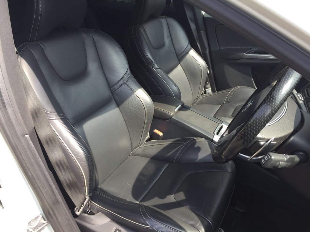 USED 2014 64 VOLVO XC60 2.4 D4 R-DESIGN LUX NAV AWD 5d 178 BHP FULL SERICE HISTORY POLESTAR UPGRAD