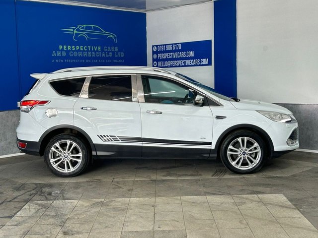 2014 FORD KUGA - Photo 2