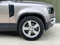 USED 2023 72 LAND ROVER DEFENDER 3.0 HSE MHEV 3d 246 BHP 