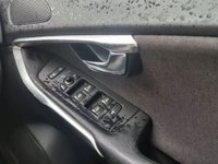 USED 2015 15 VOLVO V40 1.6 D2 CROSS COUNTRY SE 5d 113 BHP THIS CAR COMES WITH 6 MONTHS WARRANTY BREAKDOWN COVER AND RECOVERY +   CRUISE CONTROL +  DAB RADIO +  BLUETOOTH PHONE+  AUDIO CONNECTIVITY+  USB CONNECTION+  FRONT HEATED SEATS+  COLLISION CONTROL+  RAIN SENSORS+  HALF LEATHER TRIM+  DUAL ZONE CLIMATE CONTROL+  16 INCH ALLOY WHEELS