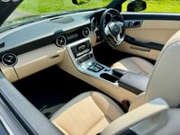 USED 2016 16 MERCEDES-BENZ SLK 2.0 SLK 200 AMG SPORT 2d 181 BHP 