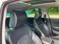 USED 2017 17 KIA SPORTAGE 1.7 CRDI 3 ISG 5d 139 BHP GREAT SPEC 2017 KIA SPORTAGE 3 CRDi SUV 5DR AUTOMATIC - FULL HEATED LEATHER - PANORAMIC GLASS ROOF - SATELLITE NAVIGATION - 2 OWNERS - SERVICE HISTORY