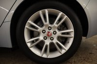 USED 2015 65 JAGUAR XE 2.0 GTDI PRESTIGE 4d 197 BHP 