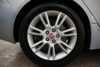USED 2015 65 JAGUAR XE 2.0 GTDI PRESTIGE 4d 197 BHP 