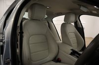 USED 2015 65 JAGUAR XE 2.0 GTDI PRESTIGE 4d 197 BHP 