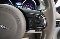 USED 2015 65 JAGUAR XE 2.0 GTDI PRESTIGE 4d 197 BHP 