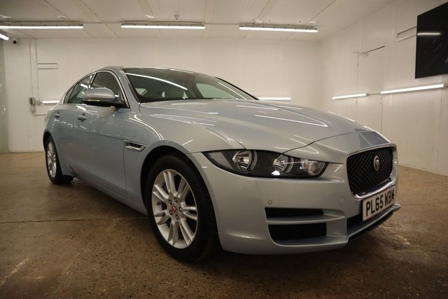 2015 65 Jaguar Xe 2.0 GTDI PRESTIGE 4d 197 BHP